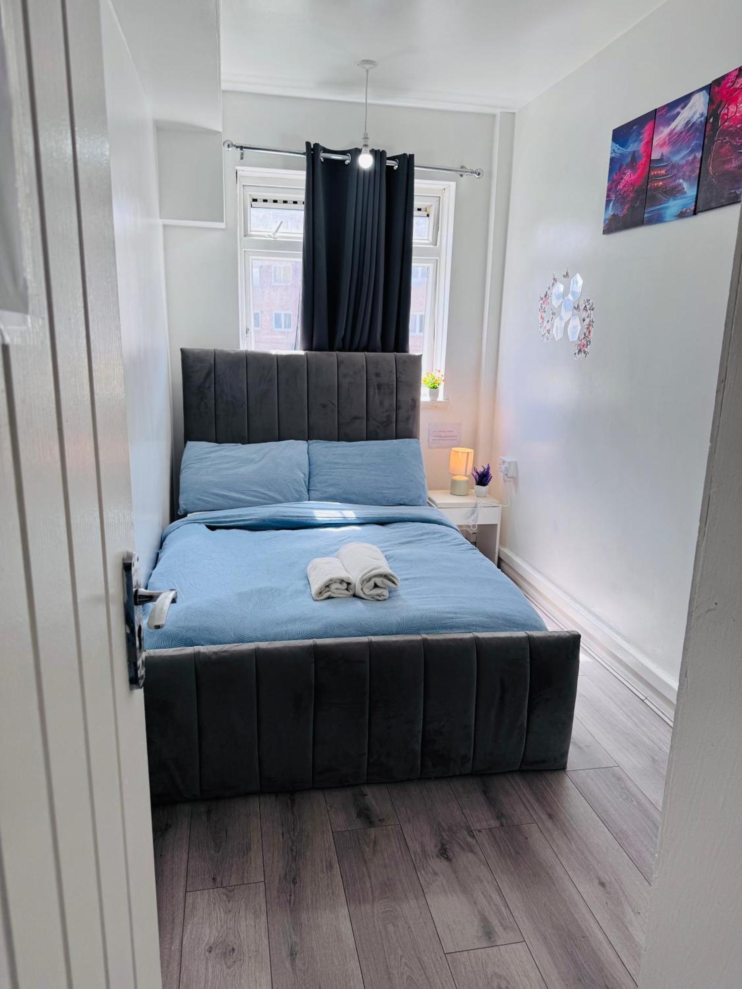 Modern Room In A 4 Bedroom Flat In London, Shared Bathroom! Exterior foto